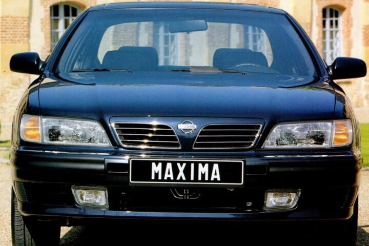 Nissan Maxima QX