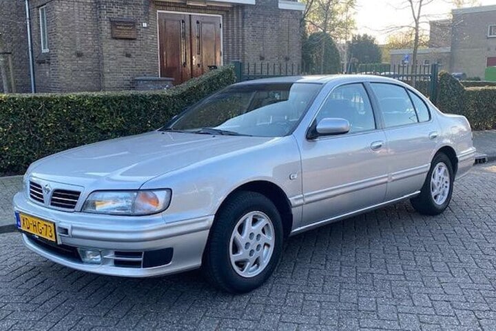 Nissan Maxima QX