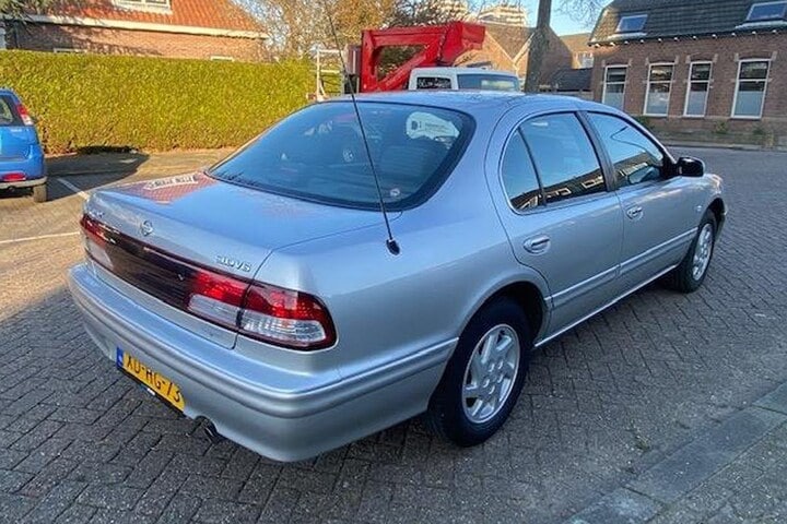 Nissan Maxima QX