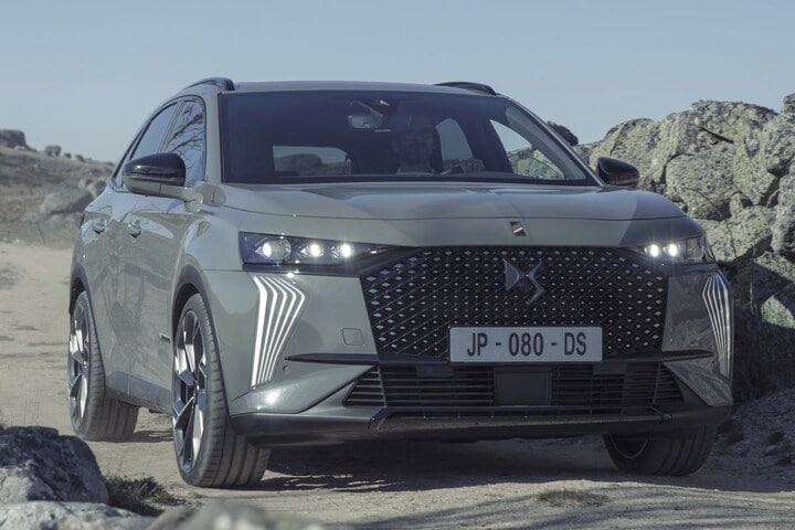 DS 7