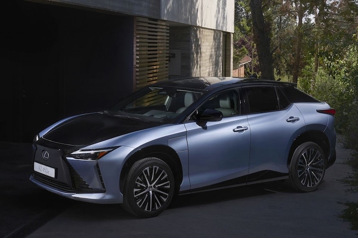Lexus RZ