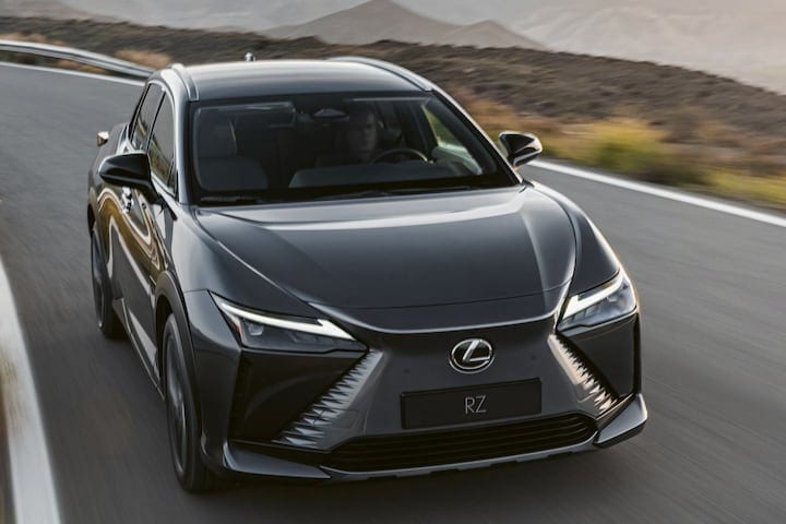 Lexus RZ