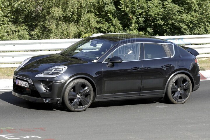 Porsche Macan EV