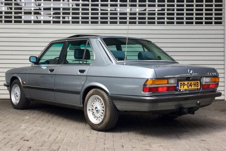 BMW 520