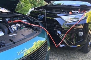 Starthulp jumpstart RAV4 met 308 PHEV