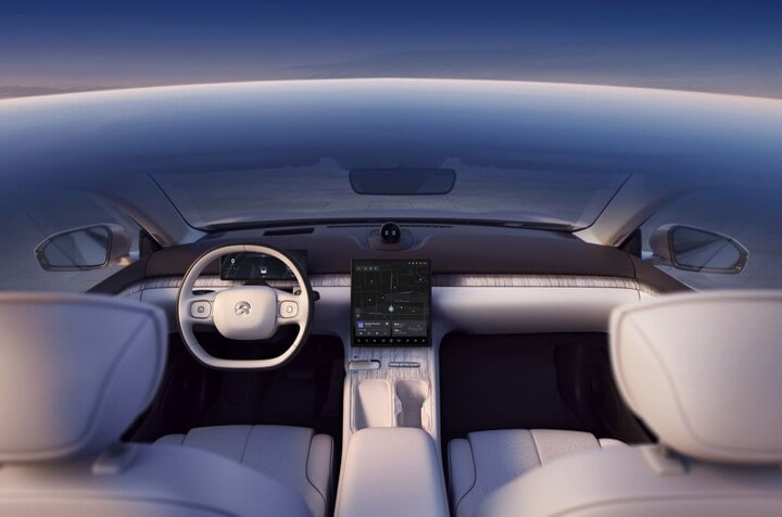 Nio ET7