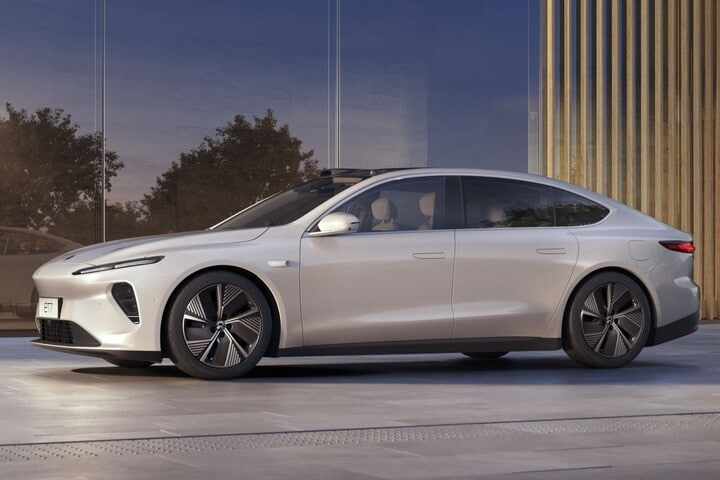 Nio ET7