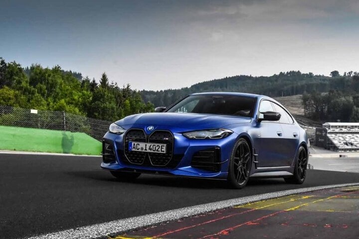 BMW i4 AC Schnitzer