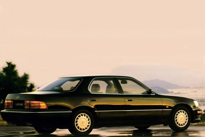 Lexus LS