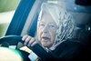 Queen Elizabeth achter het stuur van Range Rover (ANP)