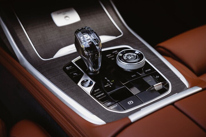 Alpina XB7
