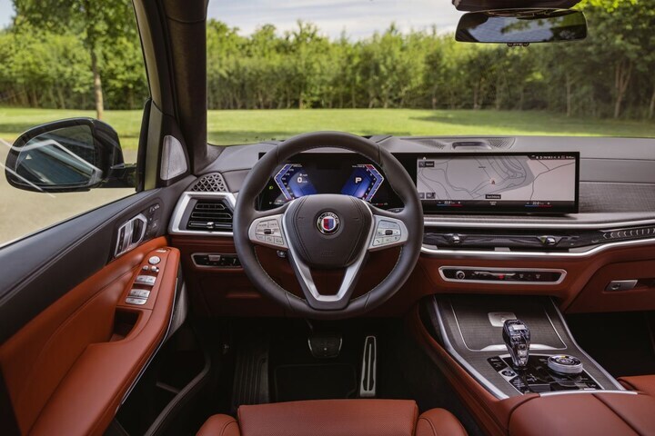 Alpina XB7