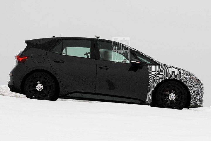 Spyshot Cupra Born facelift
