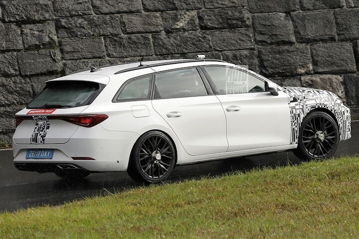 Spyshots Cupra Leon facelift