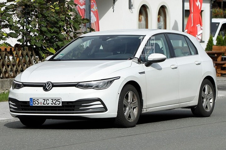 Spyshots Volkswagen Golf facelift