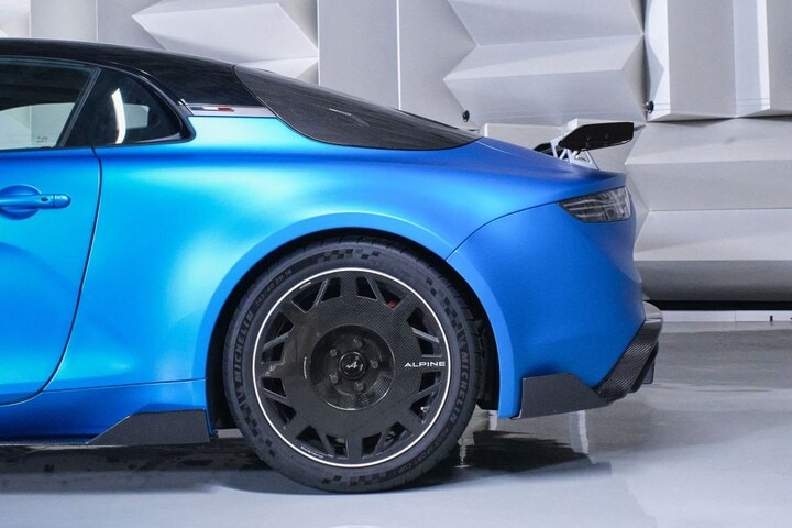 Alpine A110 R