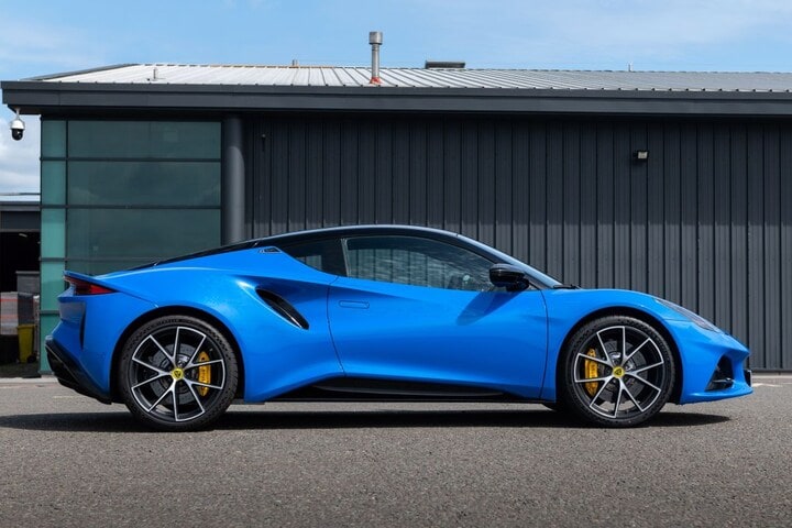 Lotus Emira