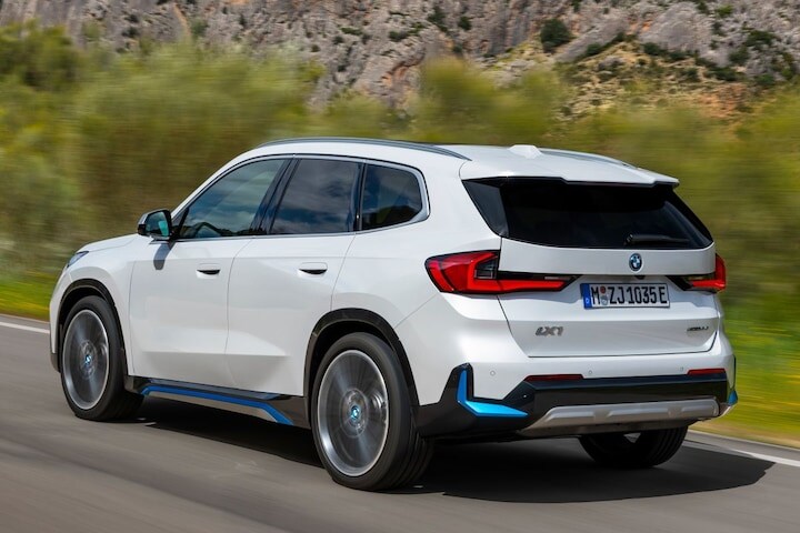 BMW iX1