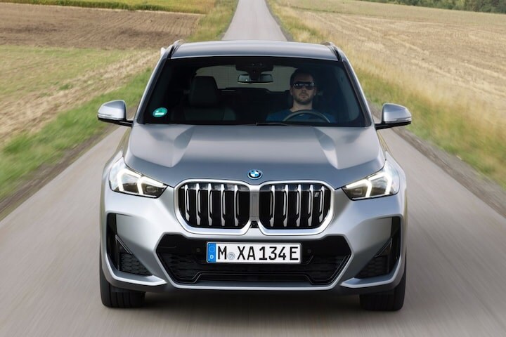 BMW iX1