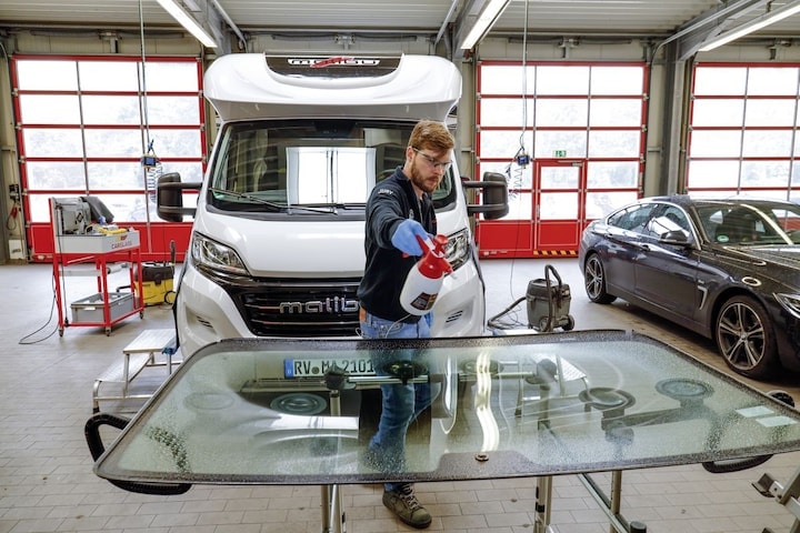 Ster in voorruit camper (Carglass) - Voorbereiding ruit