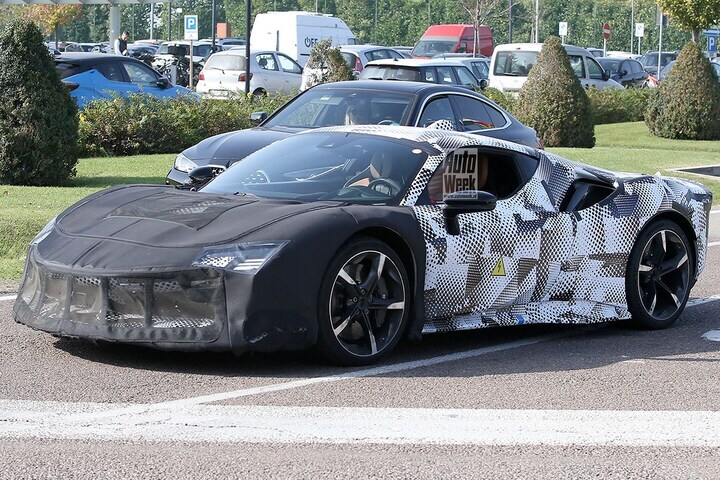 Spyshots Ferrari SF90 Versione Speciale