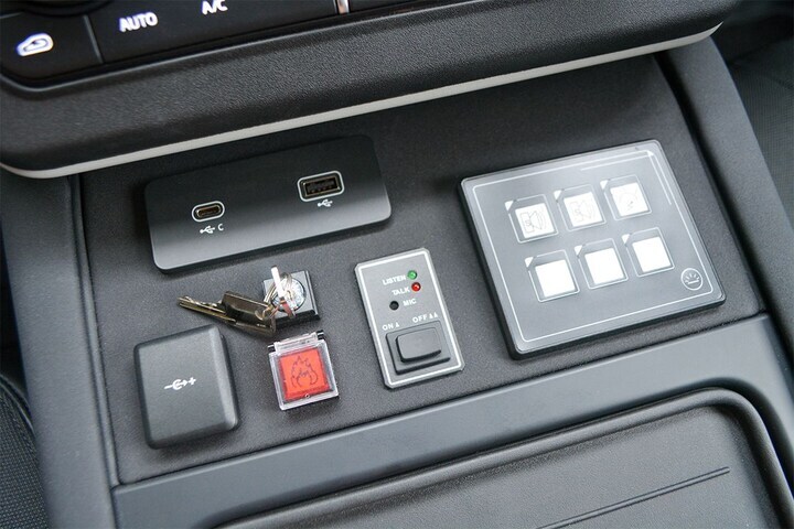 Land Rover Defender 110 Trasco