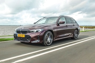 bmw 330e touring