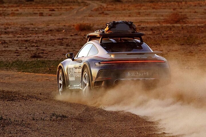 Porsche 911 Dakar