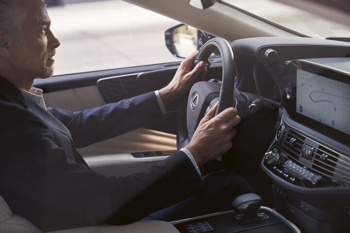 Lexus LS LS500h