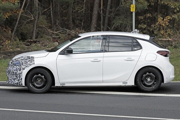 Spyshots Opel Corsa facelift