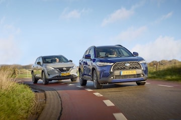 AutoWeek 48 2022 Qashqai - Corolla X dubbeltest