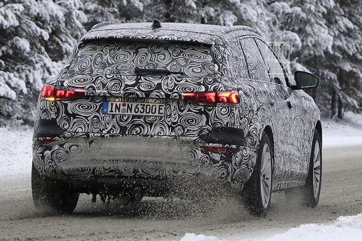 Spyshots Audi Q6 e-tron en Q6 Sportback e-tron