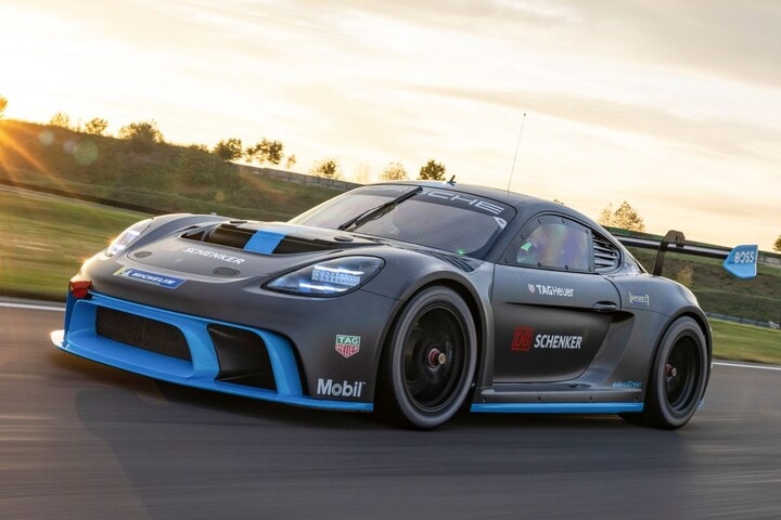 Porsche GT4 e Performance