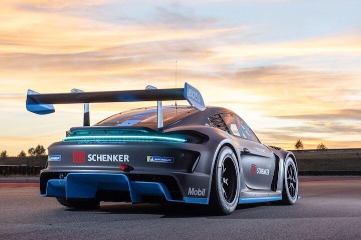 Porsche GT4 e Performance
