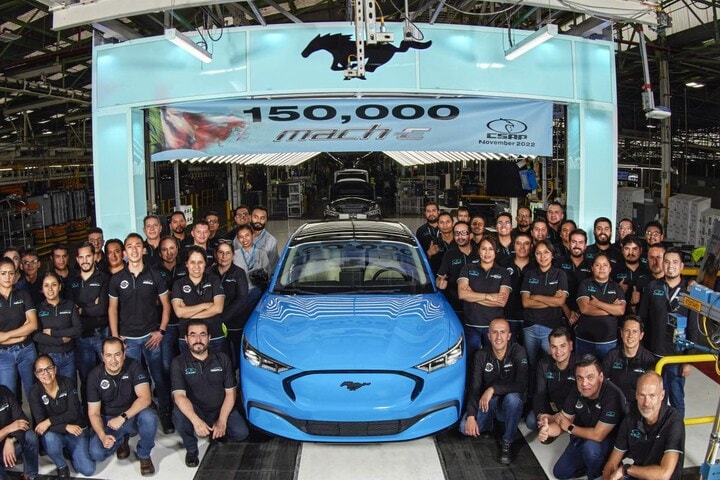 150.000e Ford Mustang Mach-E