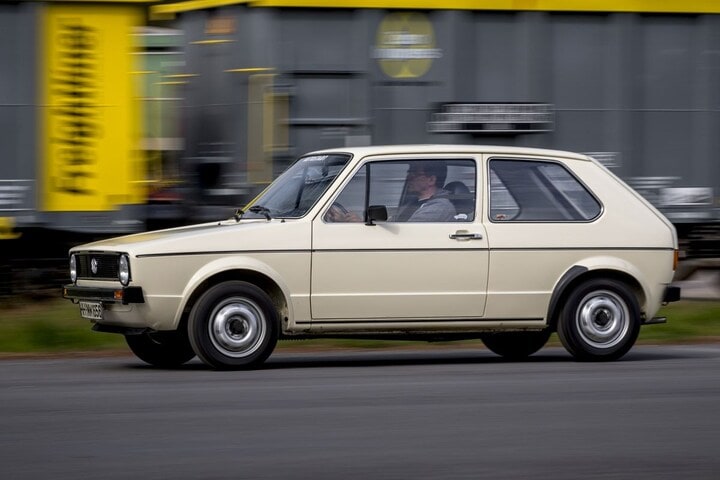 Volkswagen Golf vs Volkswagen Kever