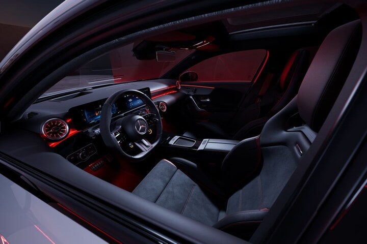 Mercedes-Benz A 35 AMG