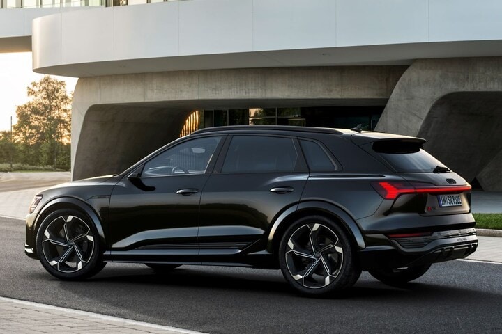 Audi SQ8 e-tron