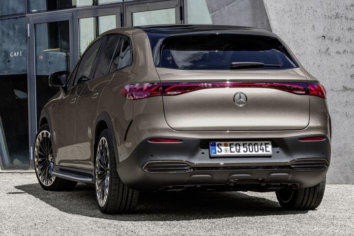 Mercedes-Benz EQE SUV