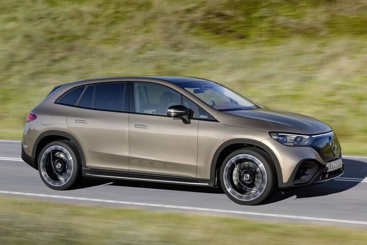Mercedes-Benz EQE SUV