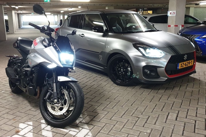 Suzuki Katana motor motorrijder motorfiets