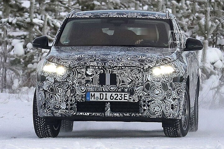 Spyshots BMW iX2