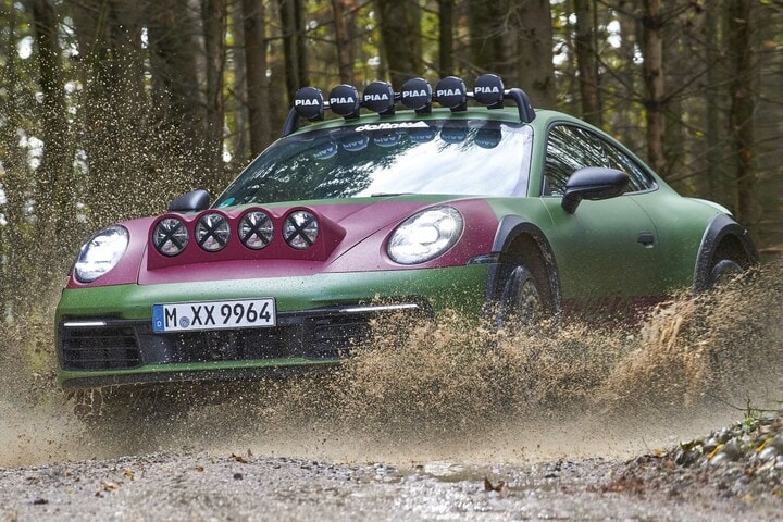 Porsche 911 Dakar