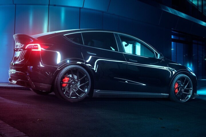 Tesla Model Y Novitec