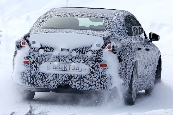Spyshots Mercedes-Benz EQA