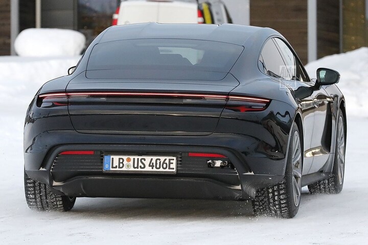 Spyshots Porsche Taycan facelift
