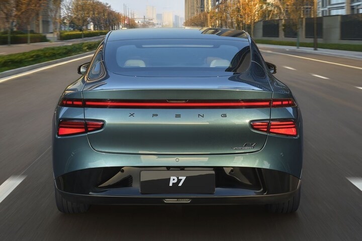 Xpeng P7