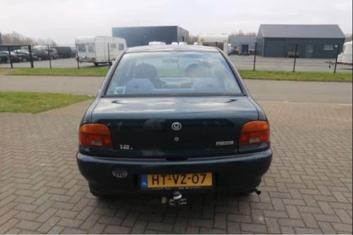 Mazda 121 Liefhebber Gezocht