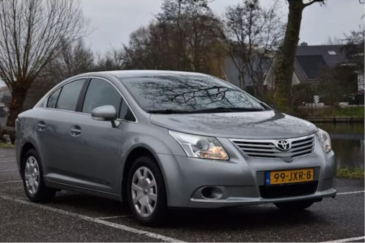 Op zoek naar een gebruikte Japanse sedan voor 9.000 euro