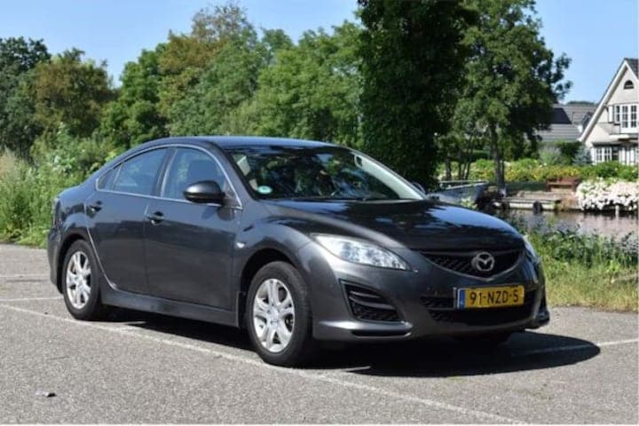 Op zoek naar een gebruikte Japanse sedan voor 9.000 euro